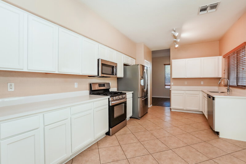 2,305/Mo, 21299 E Lords Way Queen Creek, AZ 85142 Kitchen View 2