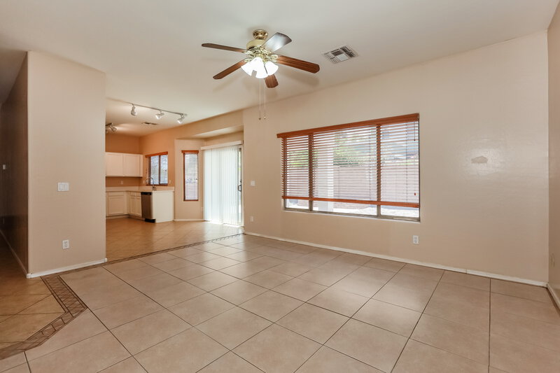 2,305/Mo, 21299 E Lords Way Queen Creek, AZ 85142 Family Room View