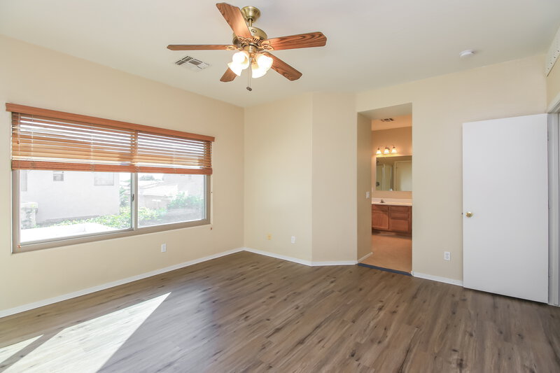 2,365/Mo, 21299 E Lords Way Queen Creek, AZ 85142 Main Bedroom View 2