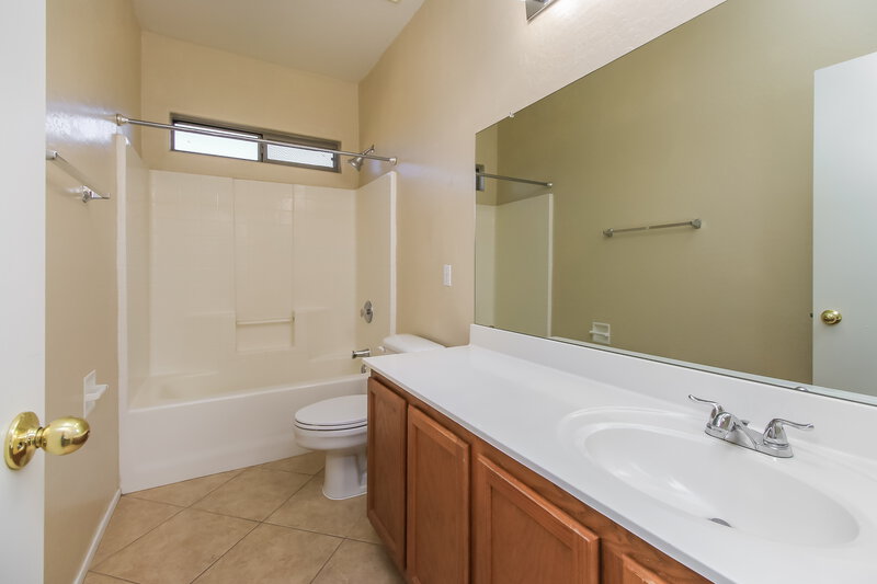 2,365/Mo, 21299 E Lords Way Queen Creek, AZ 85142 Bathroom View