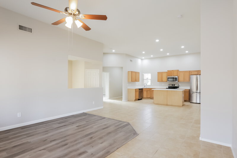 2,915/Mo, 3441 E Baranca Ct Gilbert, AZ 85297 Living Room View 2