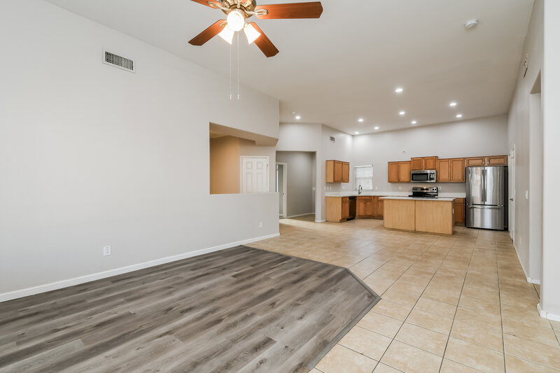 2,855/Mo, 3441 E Baranca Ct Gilbert, AZ 85297 Living Room View 2