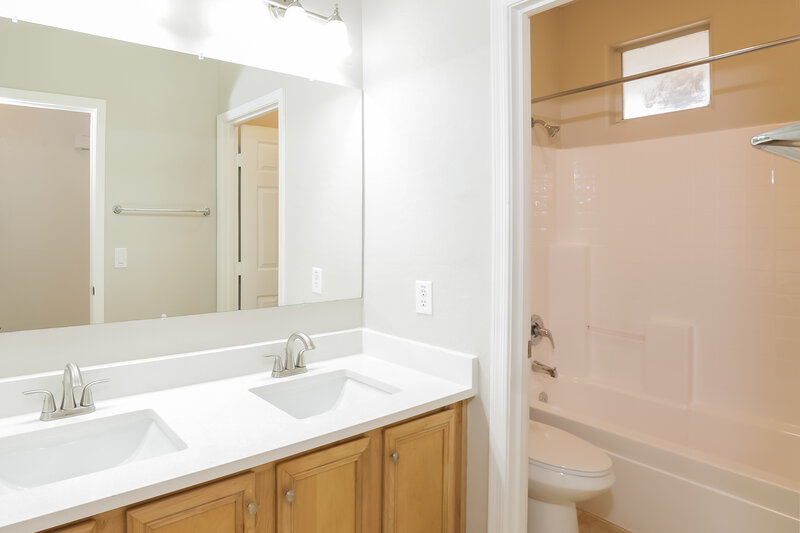 2,915/Mo, 3441 E Baranca Ct Gilbert, AZ 85297 Bathroom View