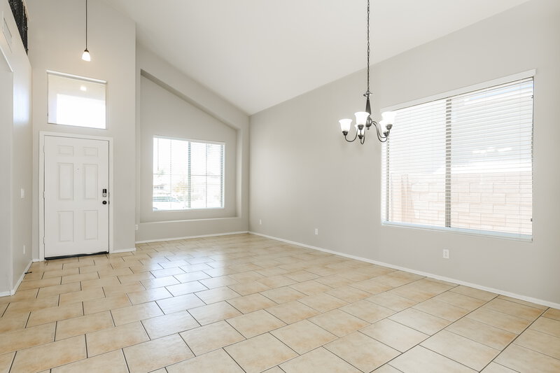 2,235/Mo, 8216 W Globe Ave Phoenix, AZ 85043 Dining Room View