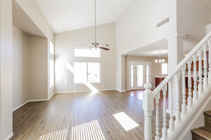 2,400/Mo, 5370 W Pecan Rd Laveen, AZ 85339 Living Room View 2