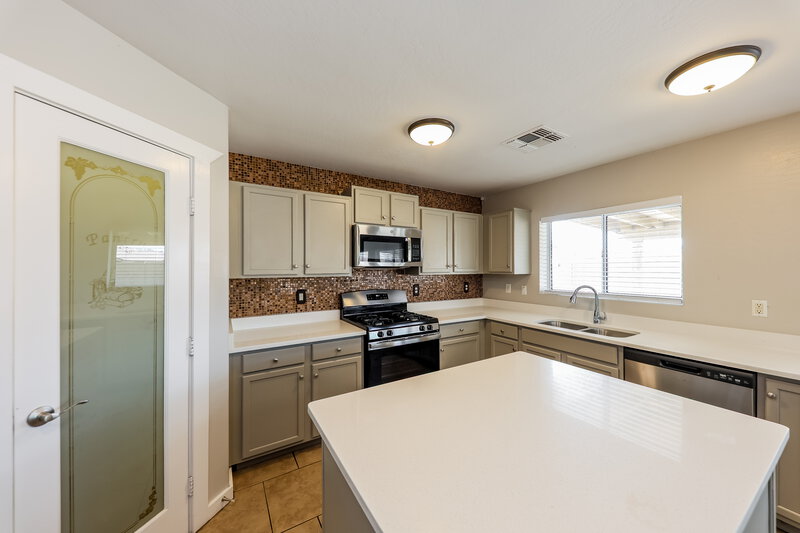 2,095/Mo, 12605 W Corrine Dr El Mirage, AZ 85335 Kitchen View 2