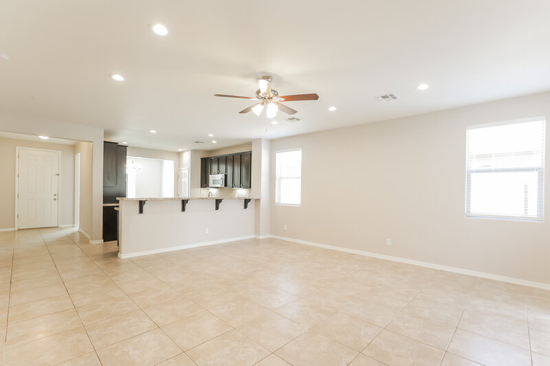 2,420/Mo, 2904 E Meadowview Dr Gilbert, AZ 85298 Living Room View