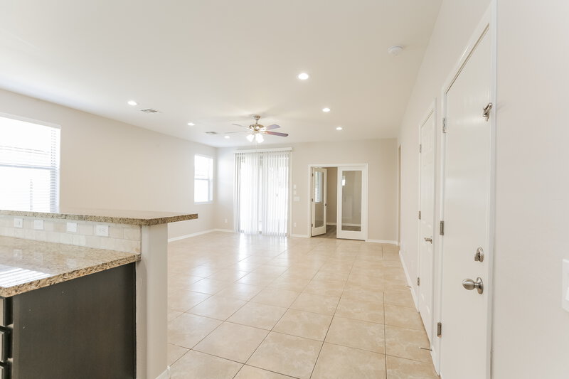 2,420/Mo, 2904 E Meadowview Dr Gilbert, AZ 85298 Kitchen View