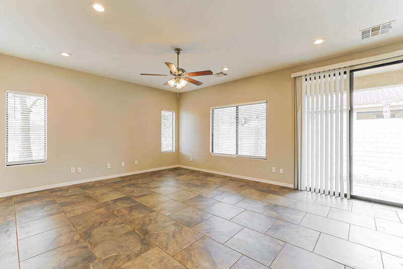 2,215/Mo, 2172 E Pima Ave Apache Junction, AZ 85119 Living Room View