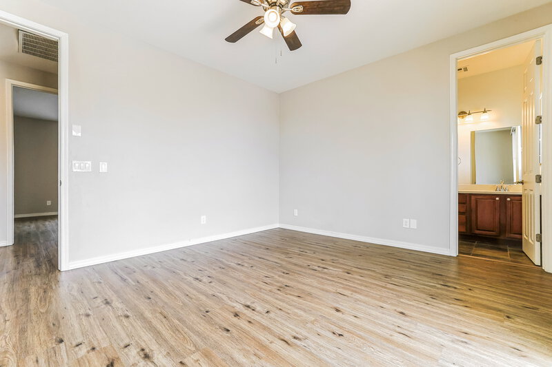 2,215/Mo, 2172 E Pima Ave Apache Junction, AZ 85119 Main Bedroom View 2