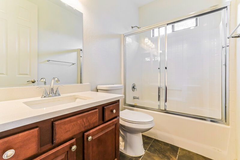 2,215/Mo, 2172 E Pima Ave Apache Junction, AZ 85119 Bathroom View 2