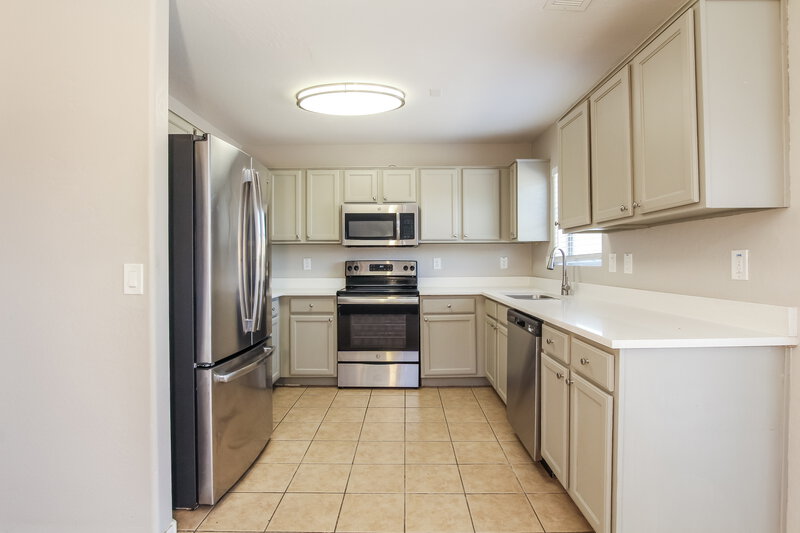 1,845/Mo, 8961 S 253rd Ave Buckeye, AZ 85326 Kitchen View