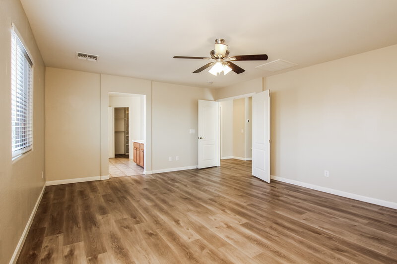 2,630/Mo, 6883 W Darrel Rd Laveen, AZ 85339 Main Bedroom View 2