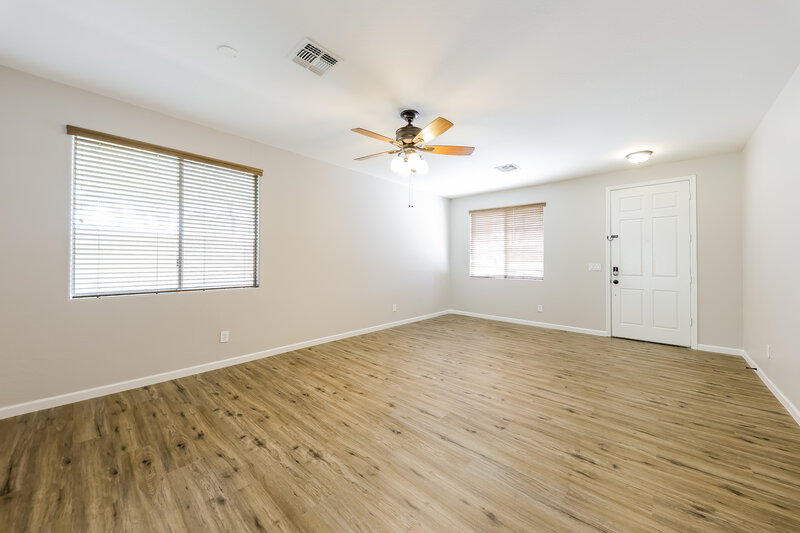 2,550/Mo, 43362 N Vista Hills Dr Anthem, AZ 85086 Living Room View 2