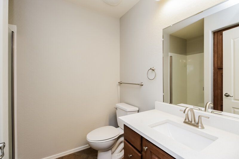 3,780/Mo, 2936 E Megan St Gilbert, AZ 85295 Bathroom View 2