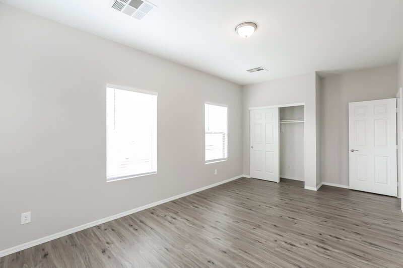 2,225/Mo, 10029 W Bloch Rd Tolleson, AZ 85353 Main Bedroom View 2