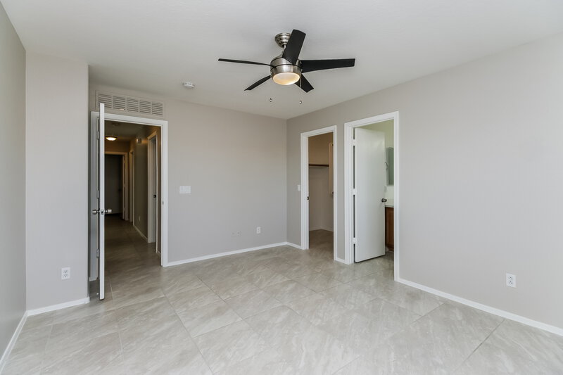 1,835/Mo, 1122 E Christopher St San Tan Valley, AZ 85140 Main Bedroom View 2