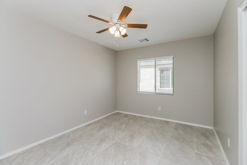 1,835/Mo, 1122 E Christopher St San Tan Valley, AZ 85140 Bedroom View 2
