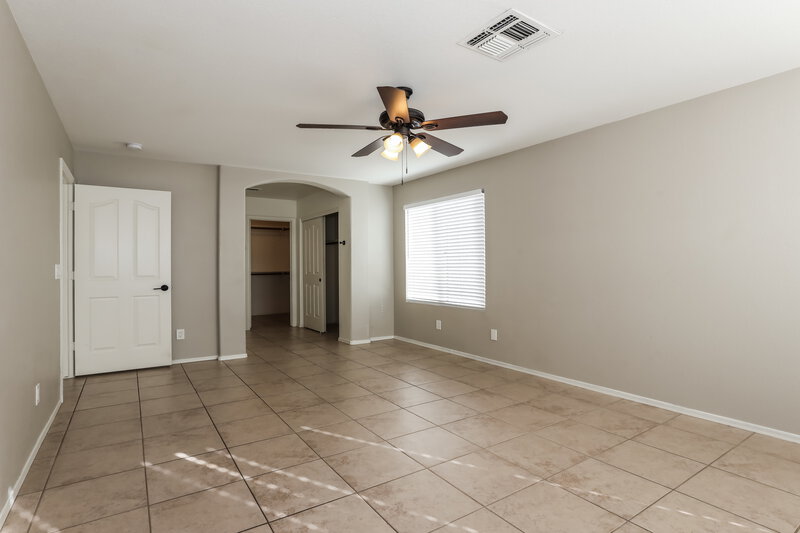 2,320/Mo, 818 E Audrey Ln Phoenix, AZ 85022 Main Bedroom View 2