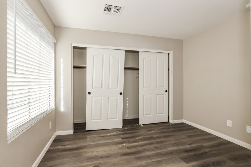 2,320/Mo, 818 E Audrey Ln Phoenix, AZ 85022 Bedroom View