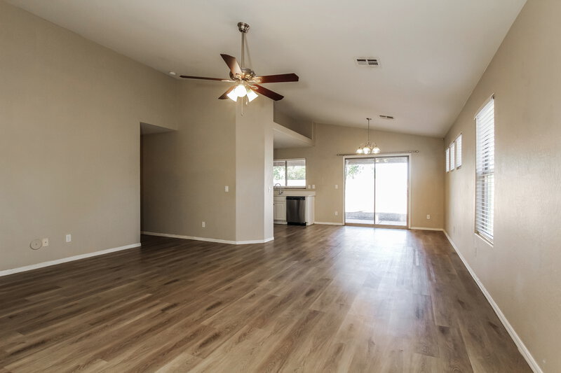 2,095/Mo, 5116 W T Ryan Ln Laveen, AZ 85339 Living Room View