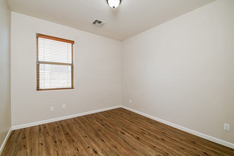 1,835/Mo, 1062 E Nickleback St San Tan Valley, AZ 85143 Bedroom View