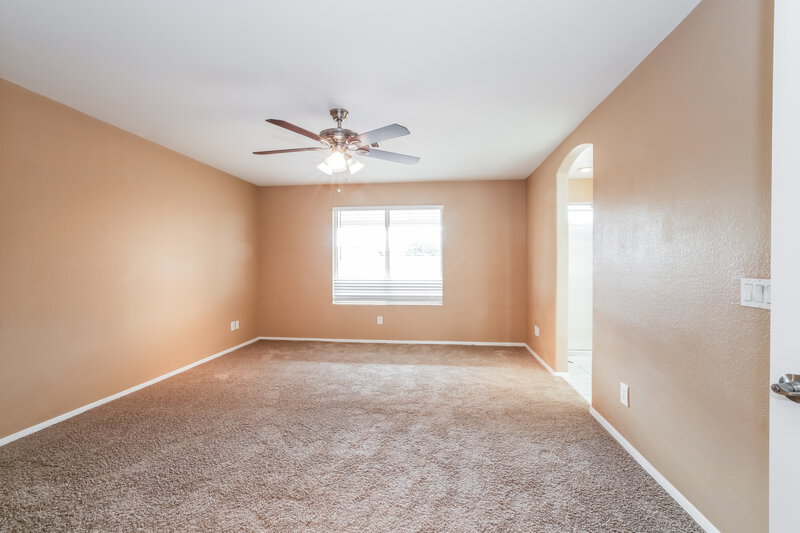 2,080/Mo, 2203 E Edna Ave Phoenix, AZ 85022 Main Bedroom View