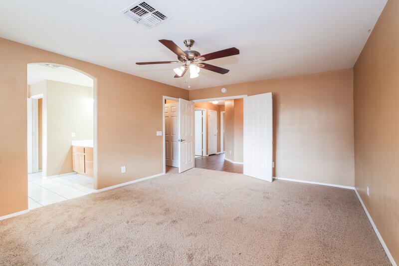 2,080/Mo, 2203 E Edna Ave Phoenix, AZ 85022 Main Bedroom View 2