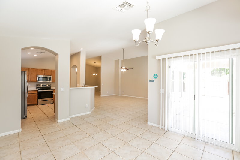 2,215/Mo, 8817 W Melinda Ln Peoria, AZ 85382 Dining Room View 3