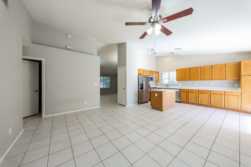 1,945/Mo, 8711 W Marconi Ave Peoria, AZ 85382 Family Room View 2