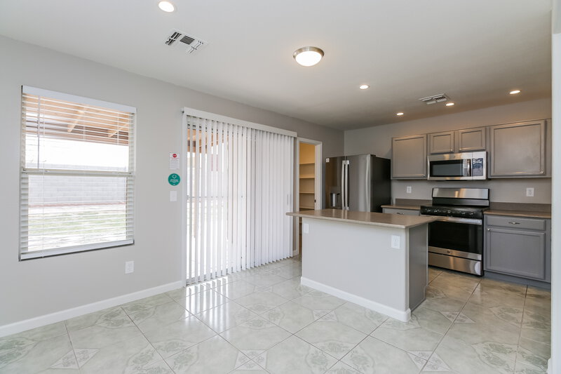 2,515/Mo, 2819 S Channing Circle Mesa, AZ 85212 Dining Room View