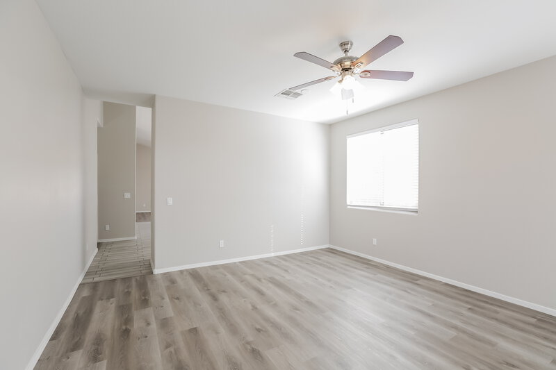 2,015/Mo, 6927 S 37th Glen Phoenix, AZ 85041 Misc View 2