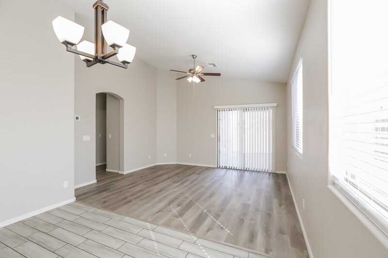 2,015/Mo, 6927 S 37th Glen Phoenix, AZ 85041 Misc View 3