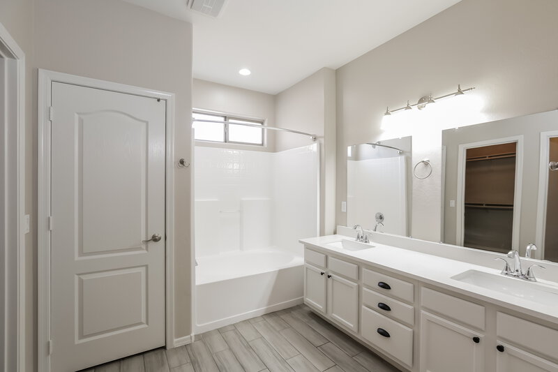 2,015/Mo, 6927 S 37th Glen Phoenix, AZ 85041 Misc View 9