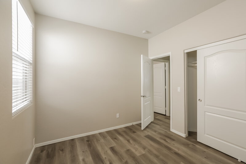 2,015/Mo, 6927 S 37th Glen Phoenix, AZ 85041 Misc View 10