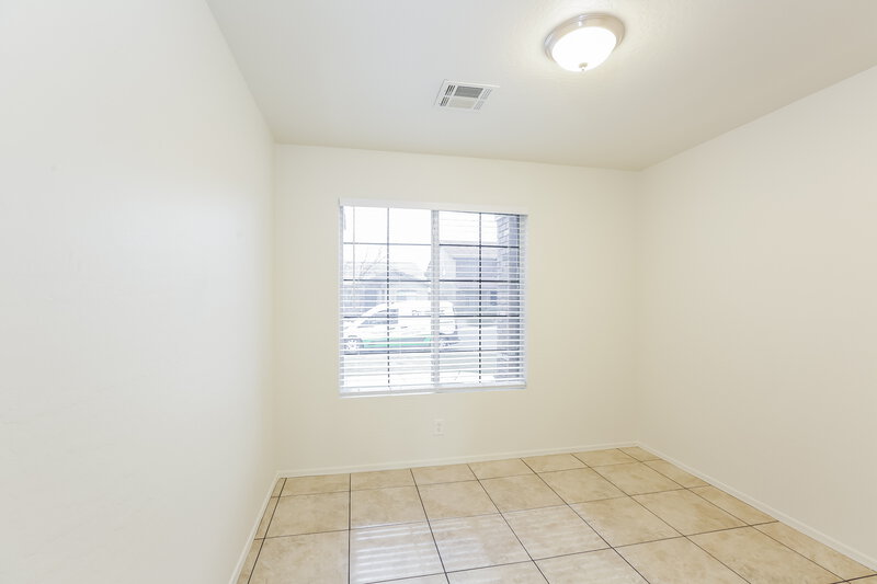 2,415/Mo, 2904 W Sunland Ave Phoenix, AZ 85041 Bedroom View