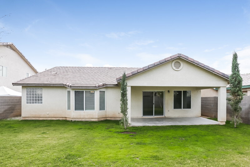 2,415/Mo, 2904 W Sunland Ave Phoenix, AZ 85041 Rear View