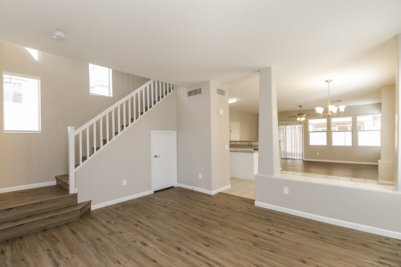 2,435/Mo, 8716 E Keats Ave Mesa, AZ 85209 Family Room View 2