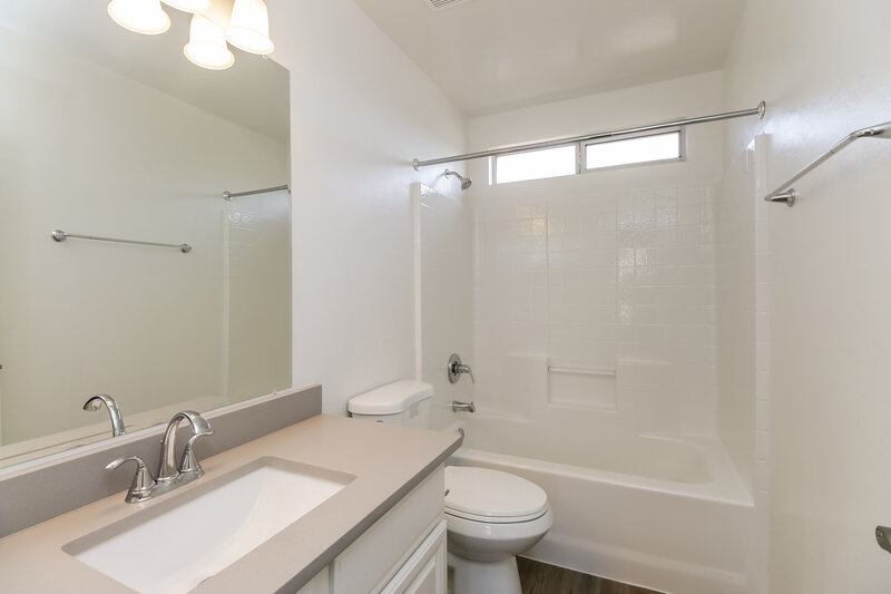 2,435/Mo, 8716 E Keats Ave Mesa, AZ 85209 Bathroom View