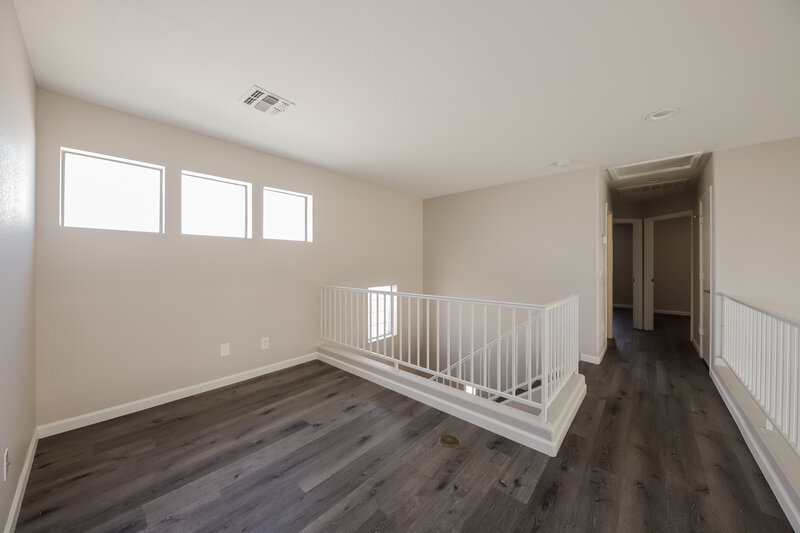 2,650/Mo, 20014 N 14th Ave Phoenix, AZ 85027 Loft View