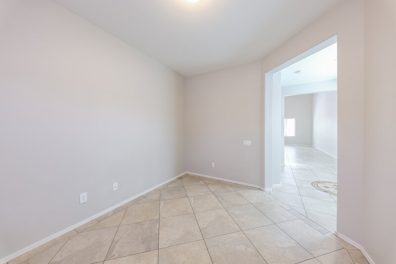 2,345/Mo, 5432 W Hobby Horse Dr Phoenix, AZ 85083 Office View 2