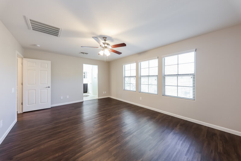 2,345/Mo, 5432 W Hobby Horse Dr Phoenix, AZ 85083 Main Bedroom View 2
