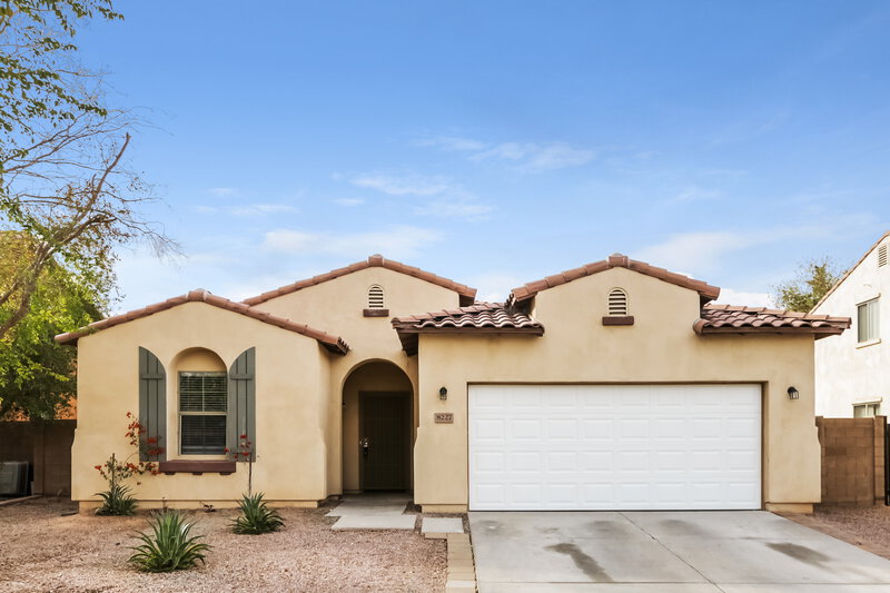 2,890/Mo, 8227 W Florence Ave Phoenix, AZ 85043 External View