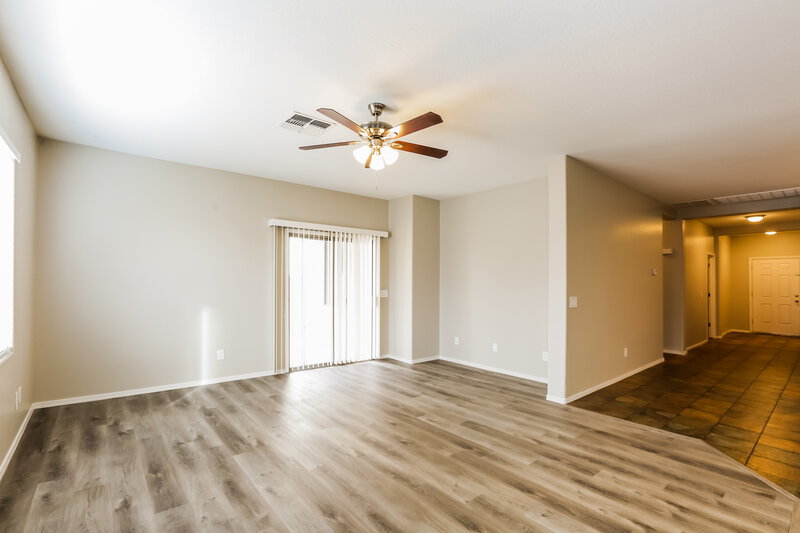 2,890/Mo, 8227 W Florence Ave Phoenix, AZ 85043 Living Room View