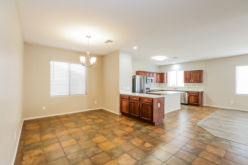 2,890/Mo, 8227 W Florence Ave Phoenix, AZ 85043 Dining Room View