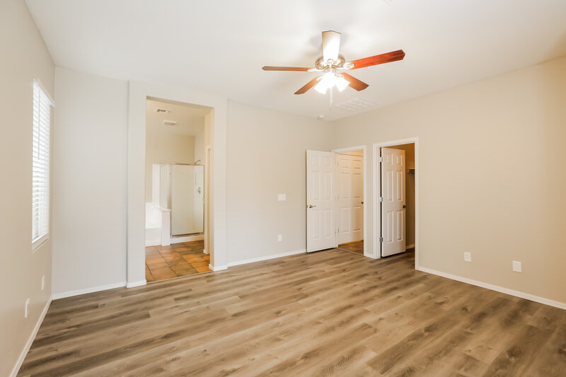 2,890/Mo, 8227 W Florence Ave Phoenix, AZ 85043 Main Bedroom View 2