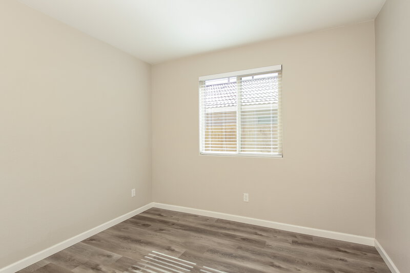 2,460/Mo, 25832 N 66th Dr Phoenix, AZ 85083 Bedroom View