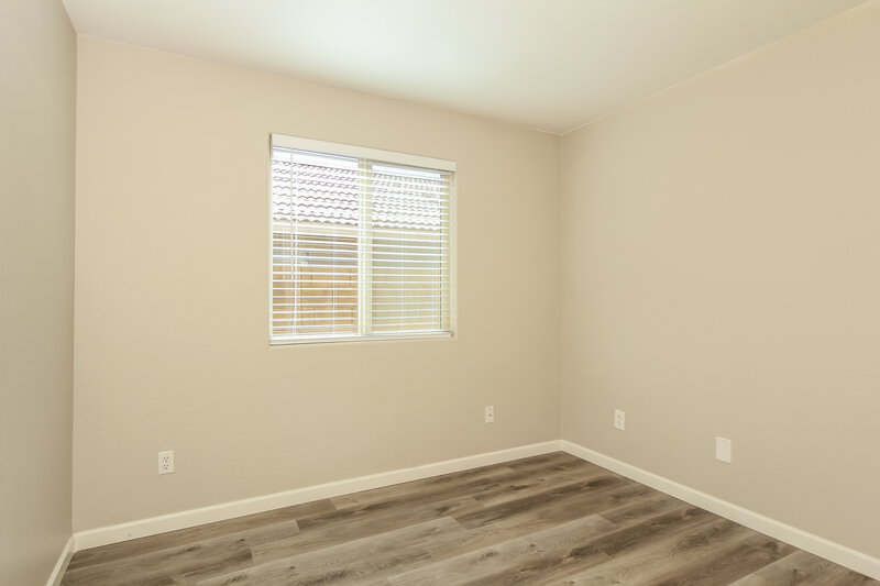2,460/Mo, 25832 N 66th Dr Phoenix, AZ 85083 Bedroom View 3