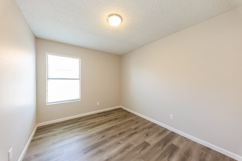 2,090/Mo, 8938 N 64th Ln Glendale, AZ 85302 Bedroom View