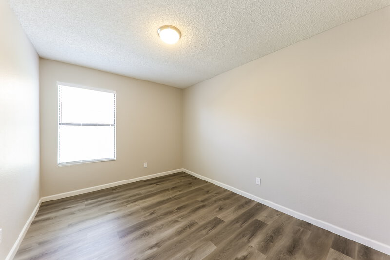 1,895/Mo, 8938 N 64th Ln Glendale, AZ 85302 Bedroom View 2